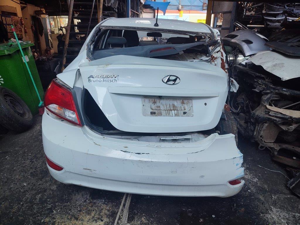  Hyundai ACCENT 2013    EN DESARME